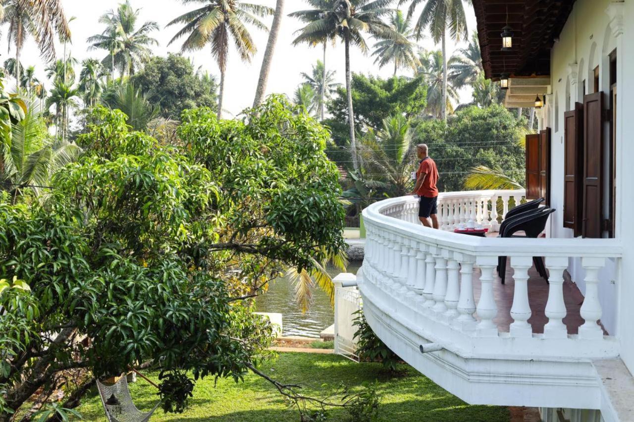 Alappuzha Beside The River מראה חיצוני תמונה